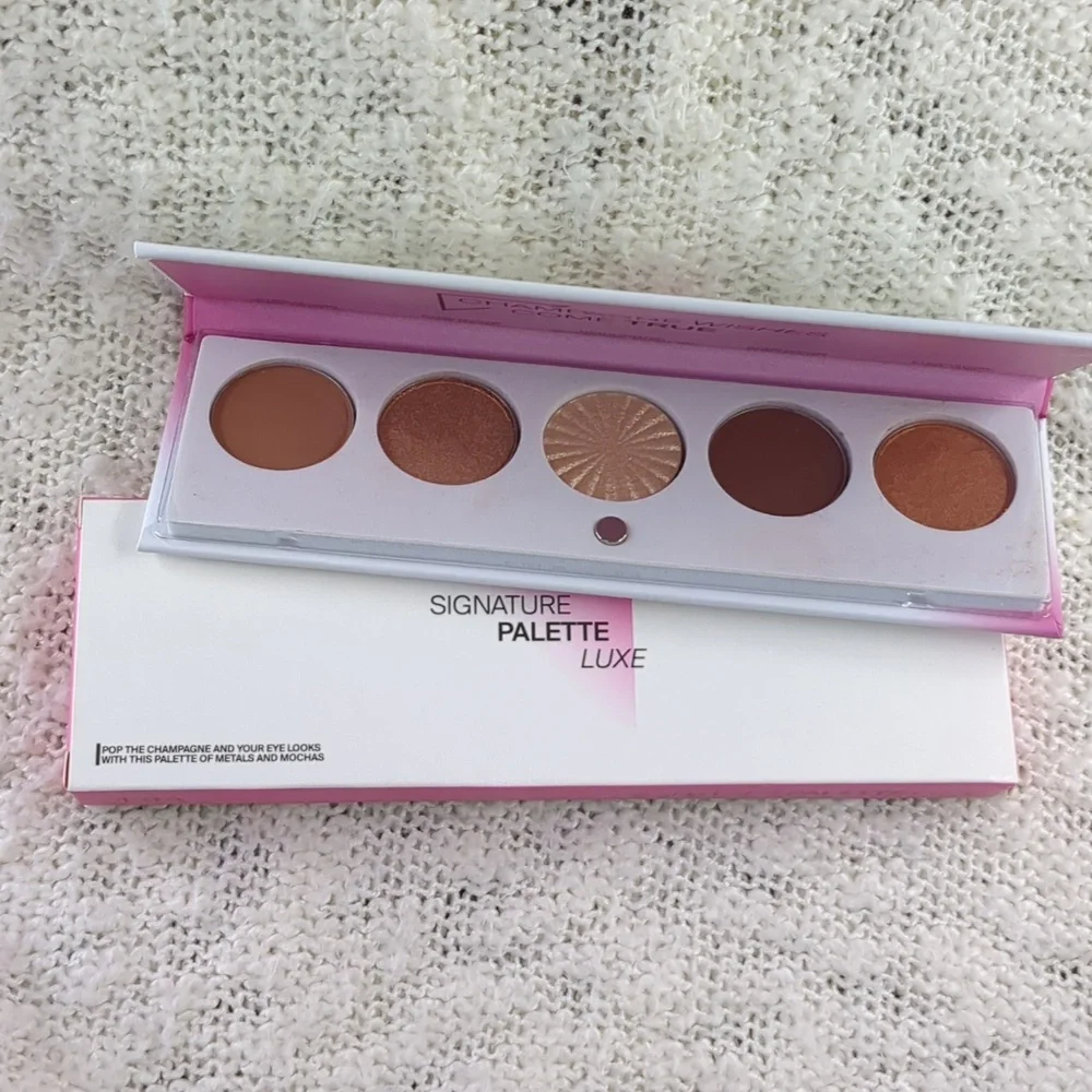 OFRA Signature Palette in Luxe, 7.5g/0.26oz - Picture 11 of 11